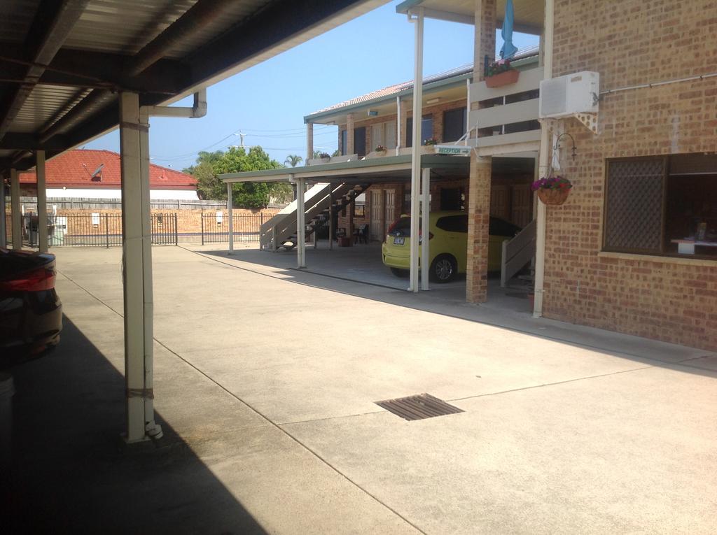 Golden Beach Motor Inn, Caloundra Extérieur photo